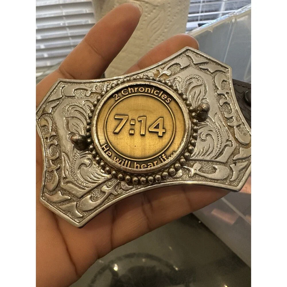 Western Men’s Leather Belt Sz M 34-36 Aztec Fabric Inlay & Silver Conchos Ranger